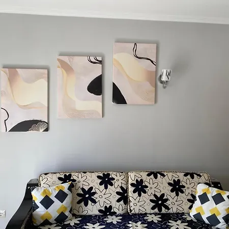 Casa Del Mar Apartment *